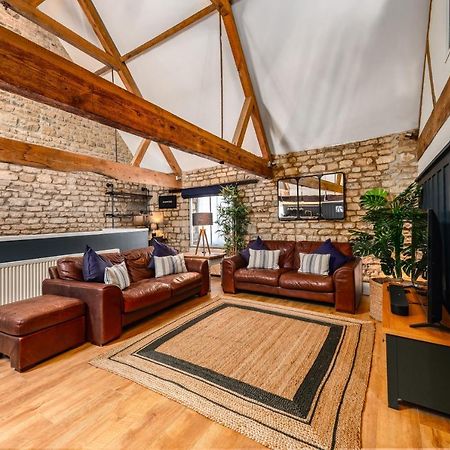 Luxury Town Centre Loft Apartment In Converted Granary Στάμφορντ Εξωτερικό φωτογραφία