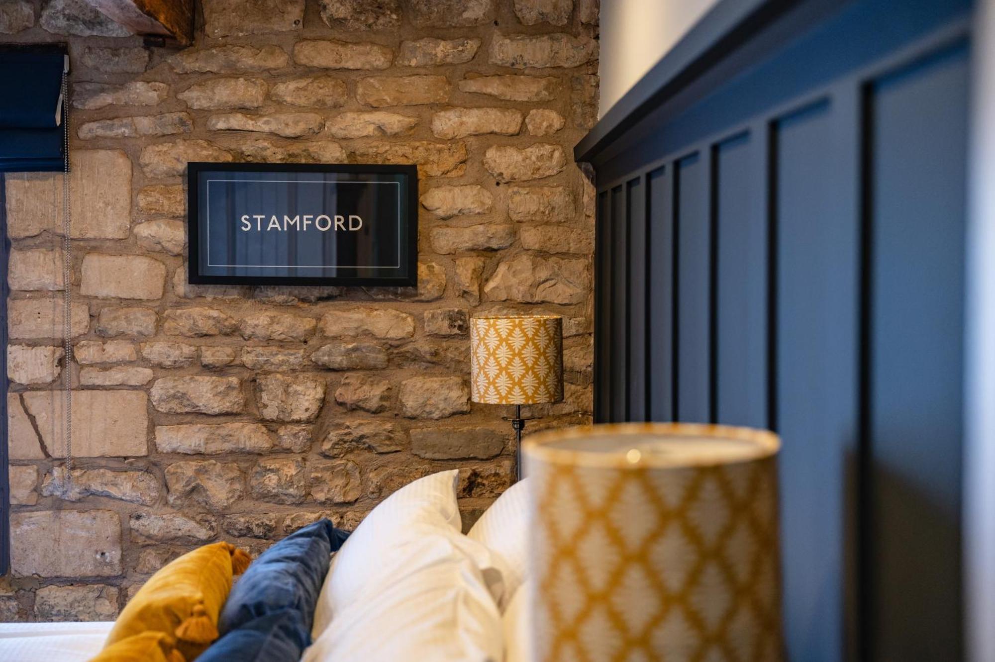 Luxury Town Centre Loft Apartment In Converted Granary Στάμφορντ Εξωτερικό φωτογραφία