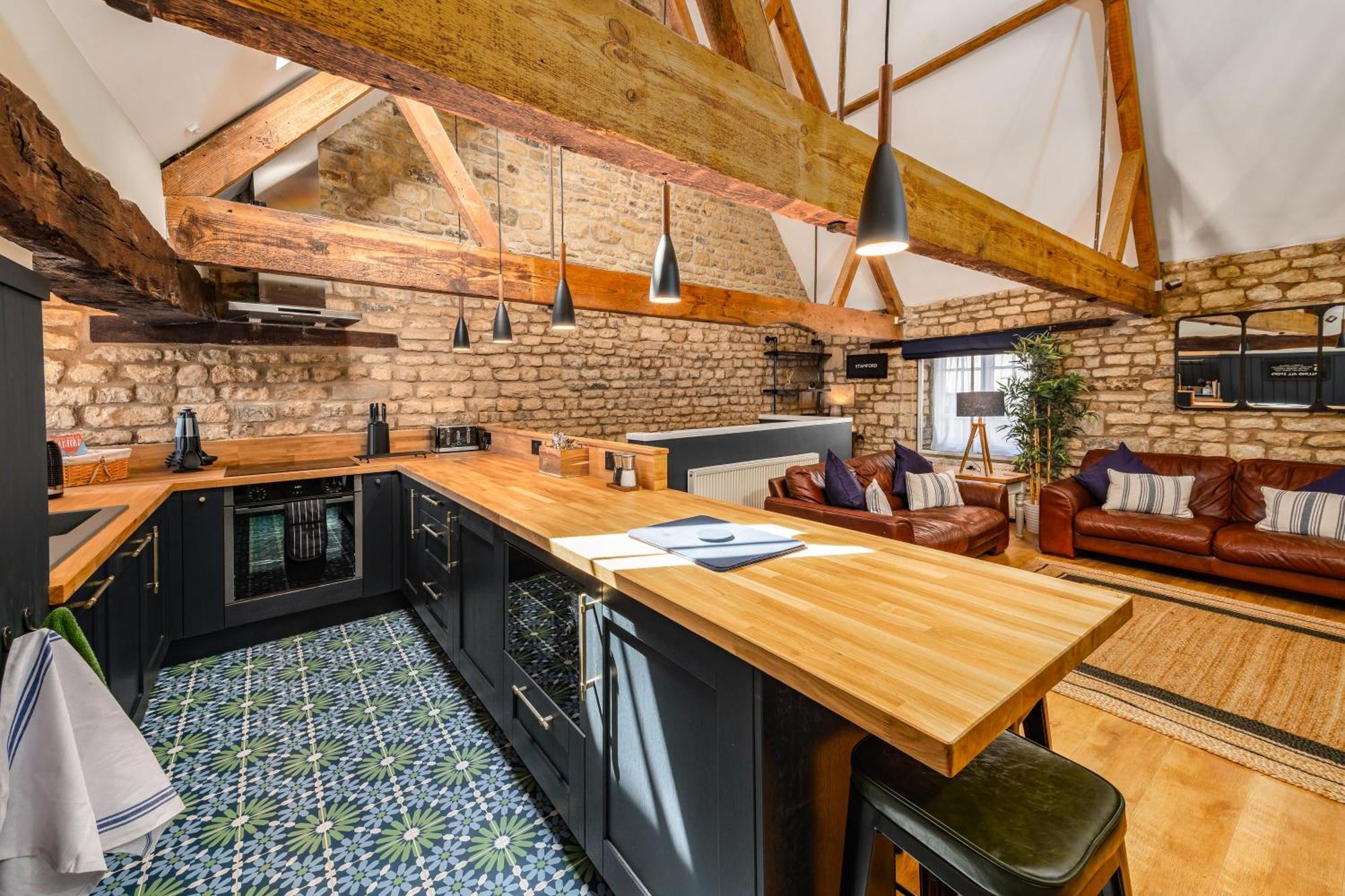 Luxury Town Centre Loft Apartment In Converted Granary Στάμφορντ Εξωτερικό φωτογραφία