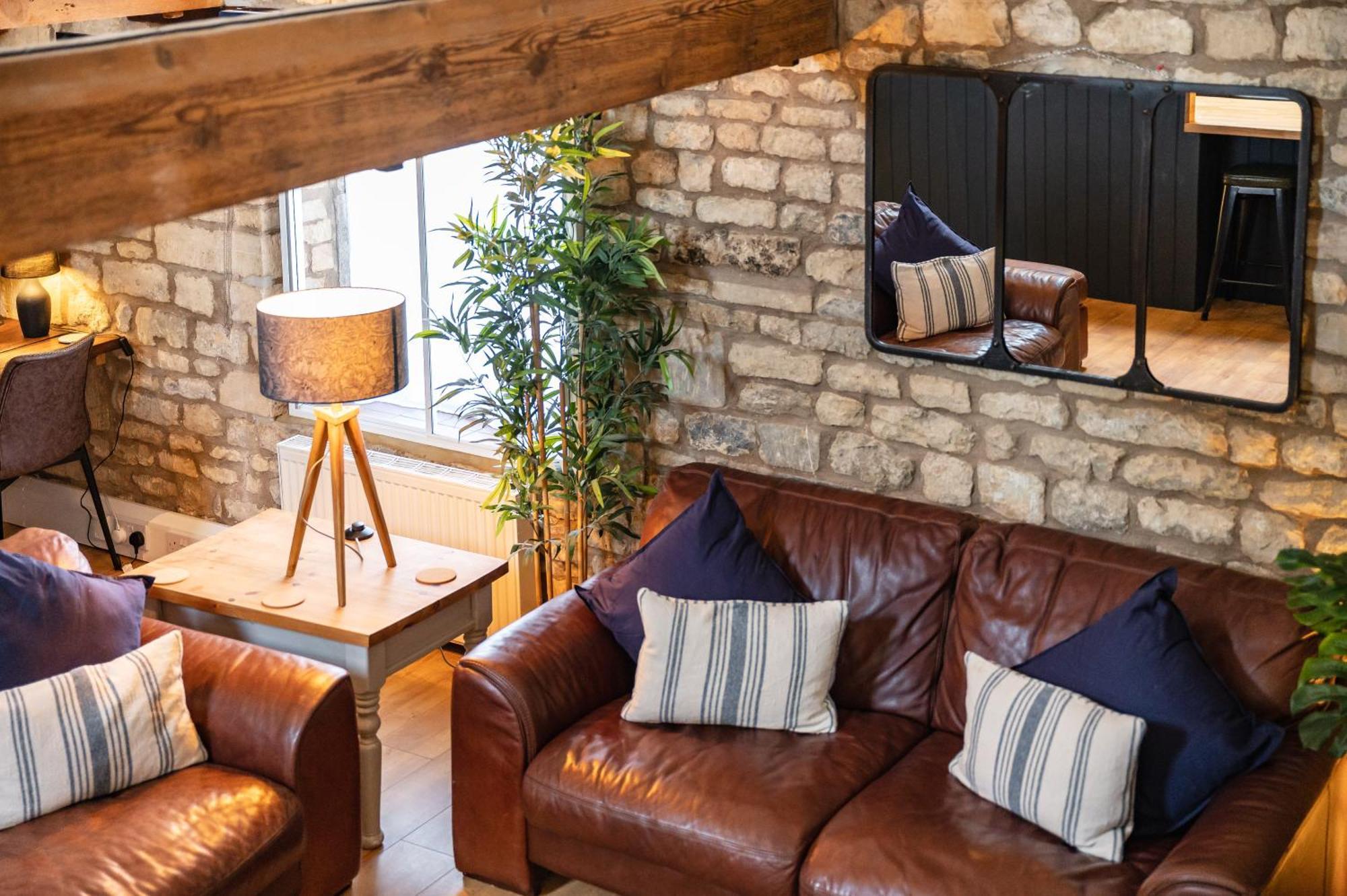 Luxury Town Centre Loft Apartment In Converted Granary Στάμφορντ Εξωτερικό φωτογραφία